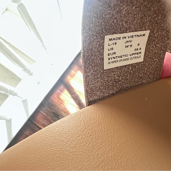 Reef Red Sandals Sleek Flip Flops  (Free Shipping) - Picture 8 of 8